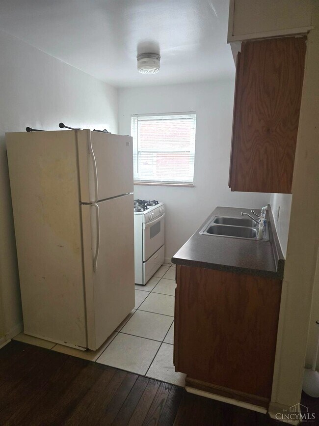 Foto del edificio - 4036 Homelawn Ave