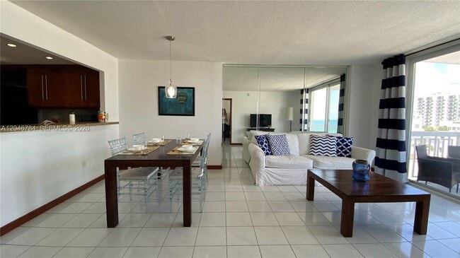 Building Photo - 401 Ocean Dr