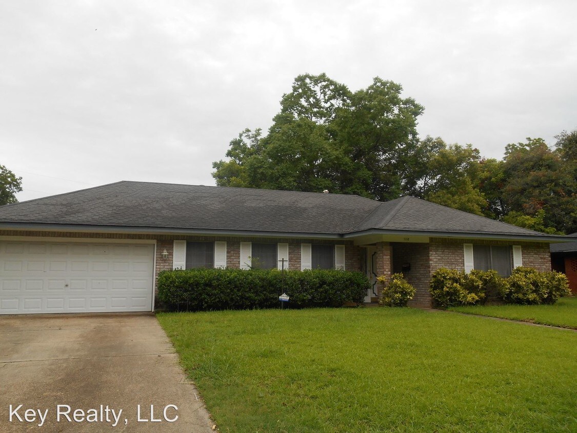 1112 Wilshire Dr, Alexandria, LA 71303 House Rental in Alexandria, LA