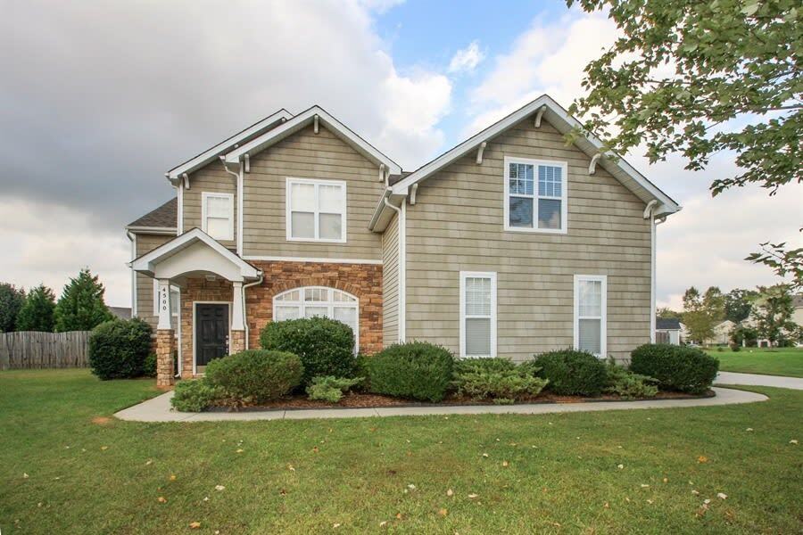 Primary Photo - 4500 Sandtyn Dr