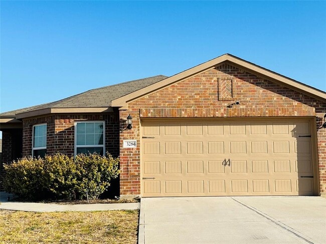 Building Photo - 328 Spanish Stone Dr