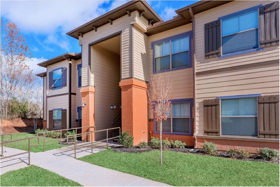 Building Photo - Madison Oaks Apartments