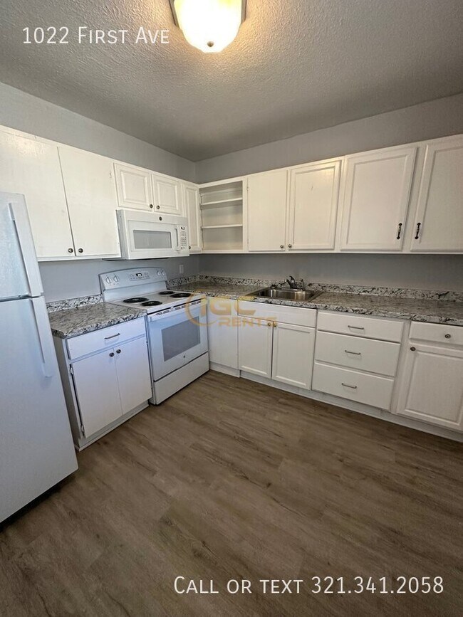 Foto del edificio - 1022 First Ave-