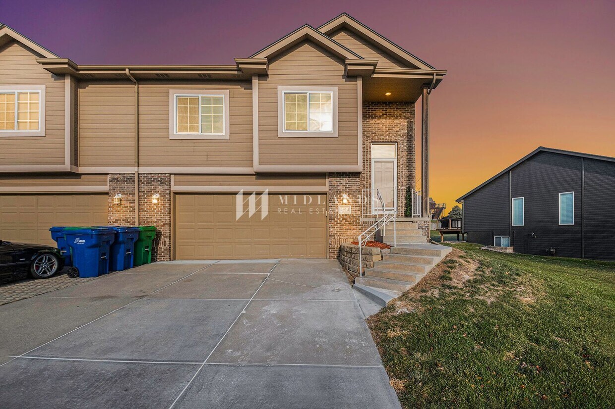 4914 N 176th St, Omaha, NE 68116 House Rental in Omaha, NE