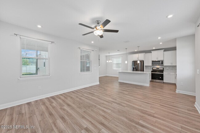 Foto del edificio - 117 Redbud Ln