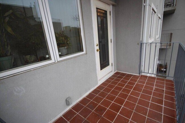 Building Photo - 2934 Brighton 4th St