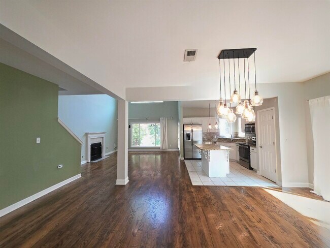 Foto del edificio - 1090 River Isle Dr