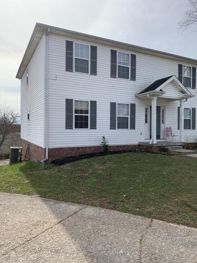 Primary Photo - Woodview Dr NiVa