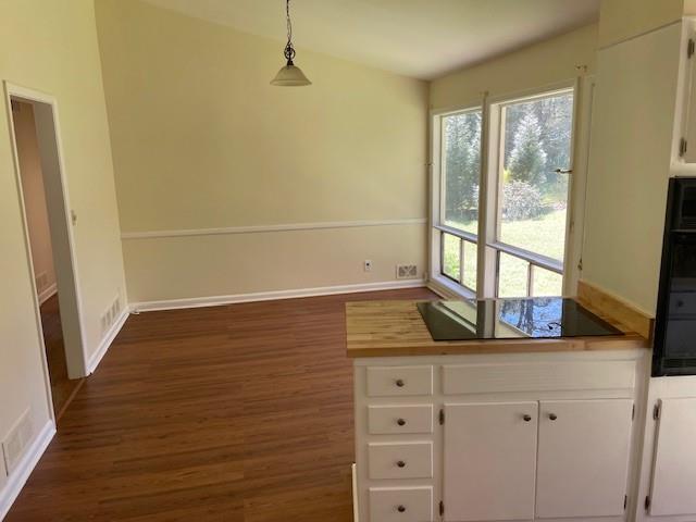 Foto del edificio - 6840 Sunny Brook Ln NE