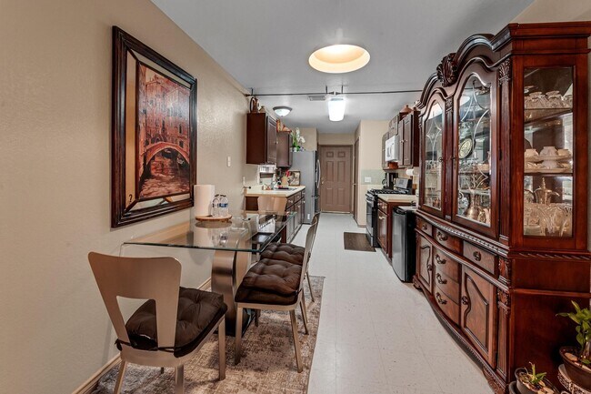 Foto del edificio - 11411 Roandale Dr