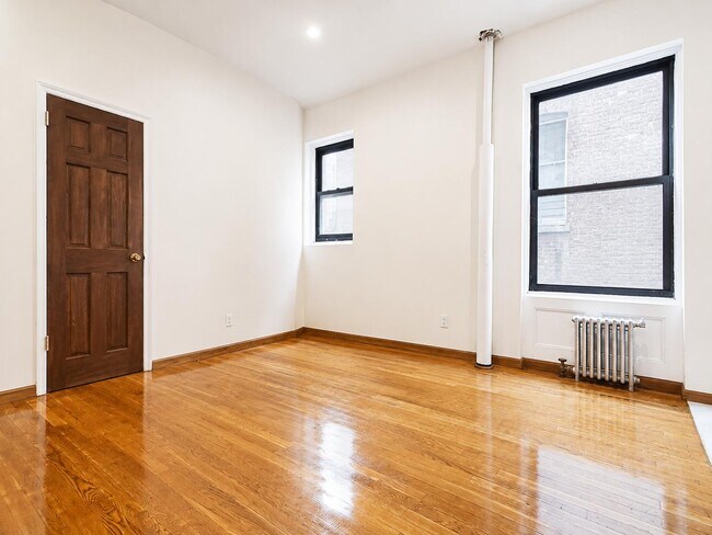 Foto del edificio - 240 W 104th St