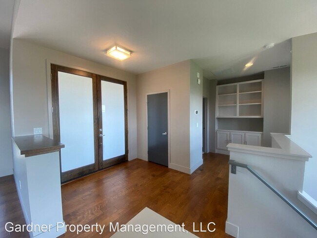 Building Photo - 3 br, 3.5 bath House - 1897 S. Travertine Way