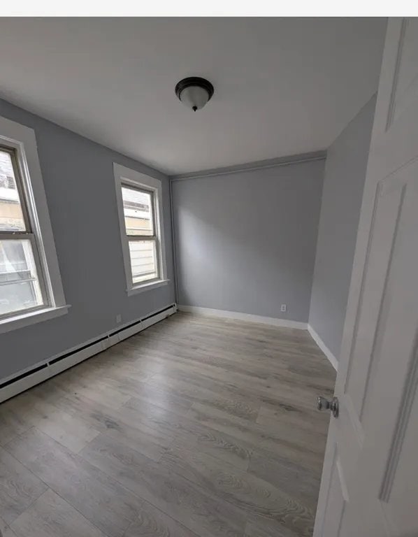 Foto del edificio - 320 Watson Ave