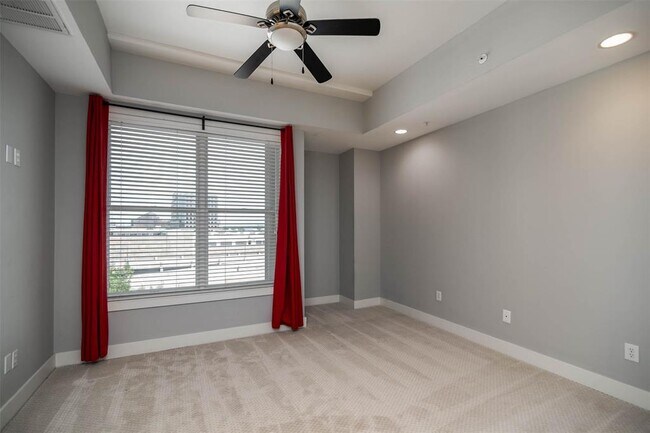 Building Photo - 5055 Addison Cir