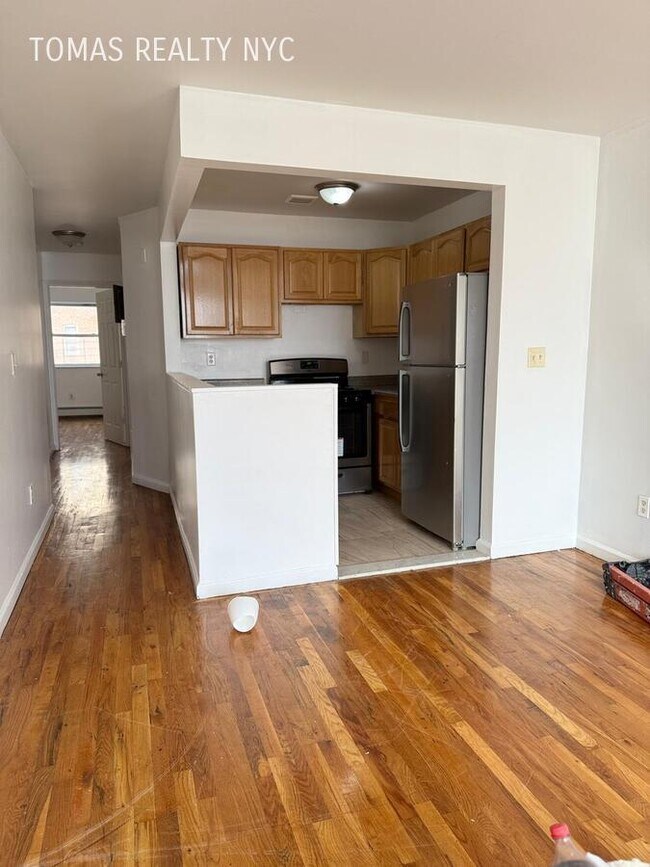 Foto del edificio - 793 Jennings St