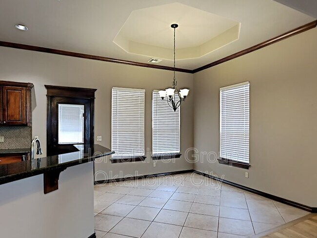 Building Photo - 18400 Haslemere Ln
