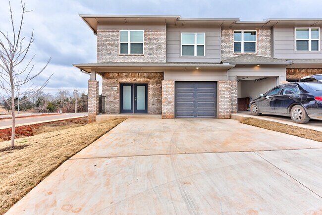 Photo - 13503 Bluejacket Dr Townhome