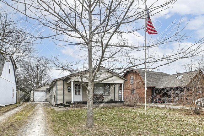 Building Photo - 832 Waldemere Ave