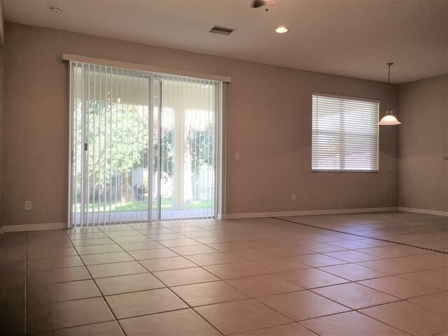 Foto del edificio - 11337 Bridge Pine Dr