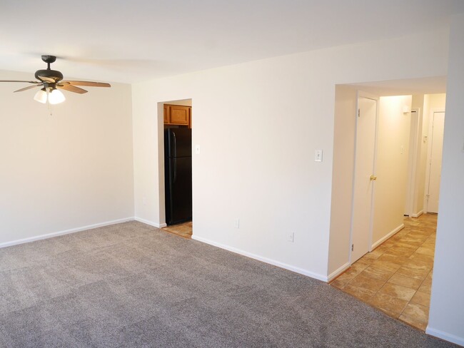 Foto del edificio - 3 Bedroom Townhome located in Randallstown...