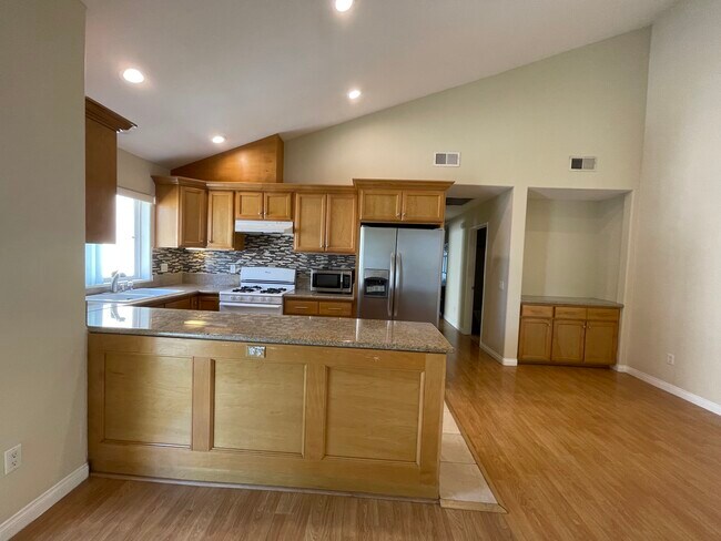 Foto del edificio - 13806 Vanowen St