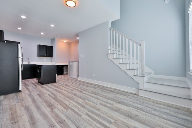 Foto del edificio - 715 W 13th St