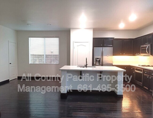 Building Photo - 28933 Mirada Circulo