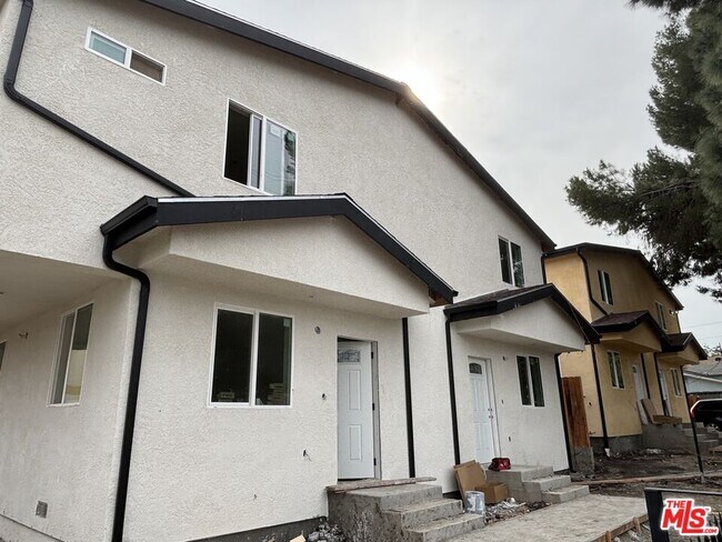 Foto del edificio - 1640 Murchison St