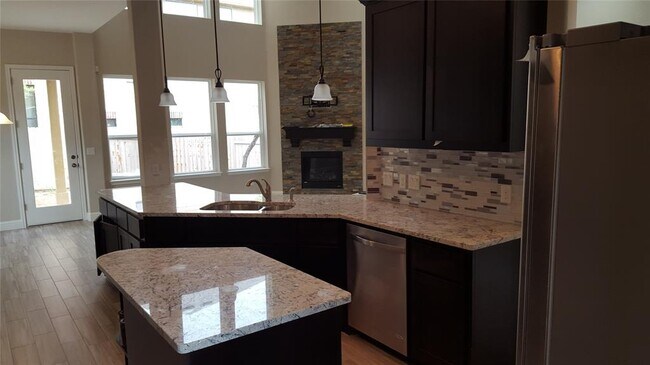 Building Photo - 108 Farola Cove