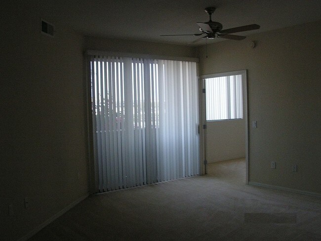 Foto del edificio - 6900 E Princess Dr