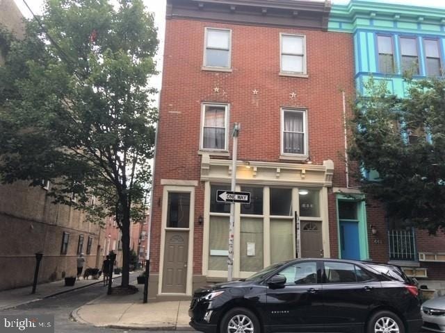 Foto del edificio - 443 Fairmount Ave