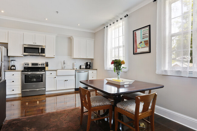 Kitchen - 907 N Galvez St