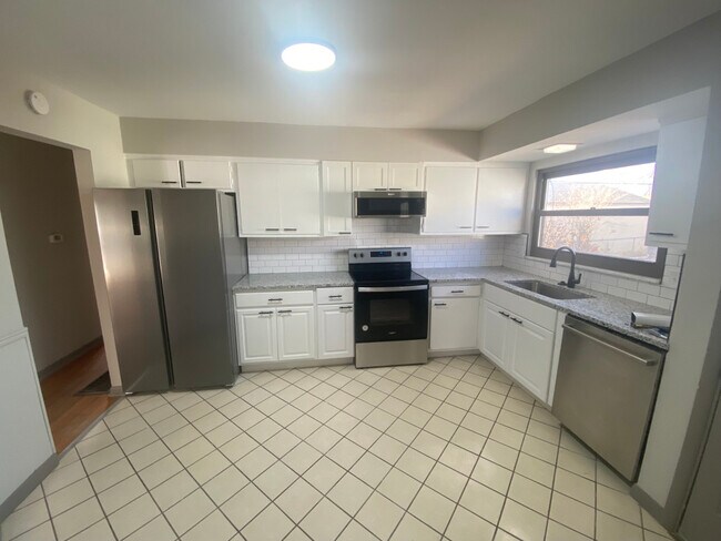 Building Photo - 3772 Dehner Dr