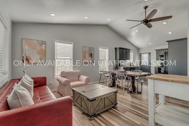 Foto del edificio - 232 W 200 N