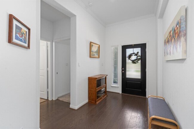 Foto del edificio - 12215 Coronilla Bnd