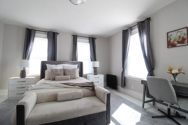 Foto del edificio - 800 Monroe Ave