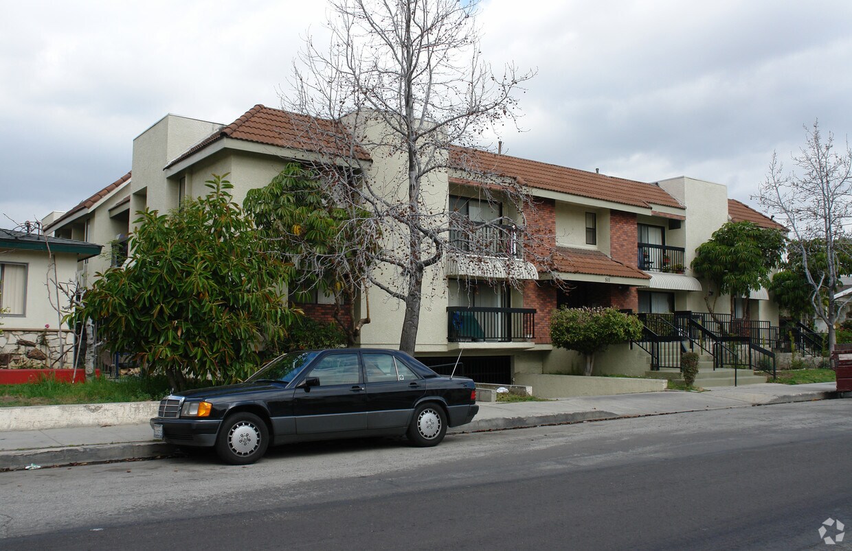 Foto del edificio - 511 E Palmer Ave