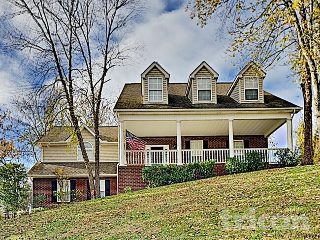 Foto del edificio - 1705 Walden Ct