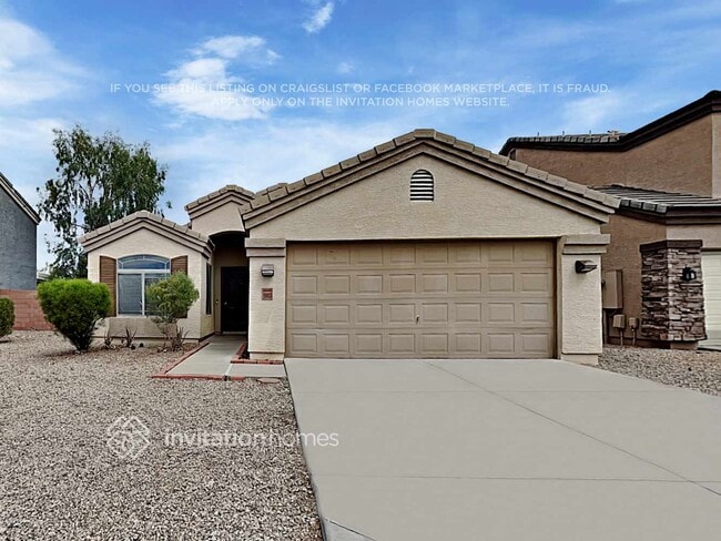 Building Photo - 5903 S 32nd Ln