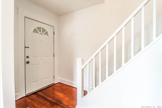 Foto del edificio - 14 Poplar St