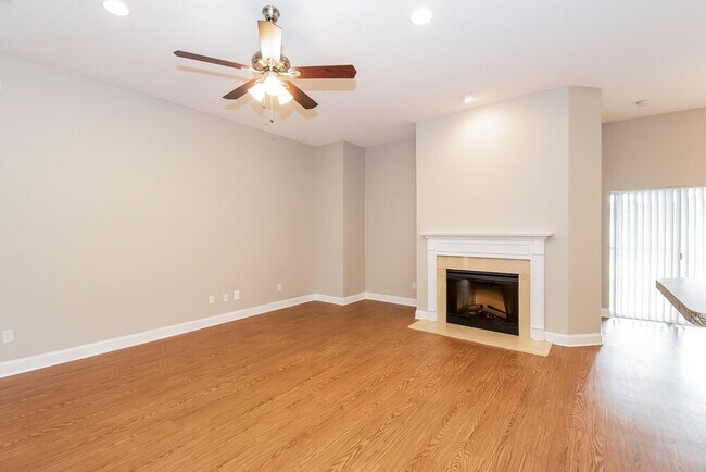 Foto del edificio - 12099 Hayden Lakes Cir
