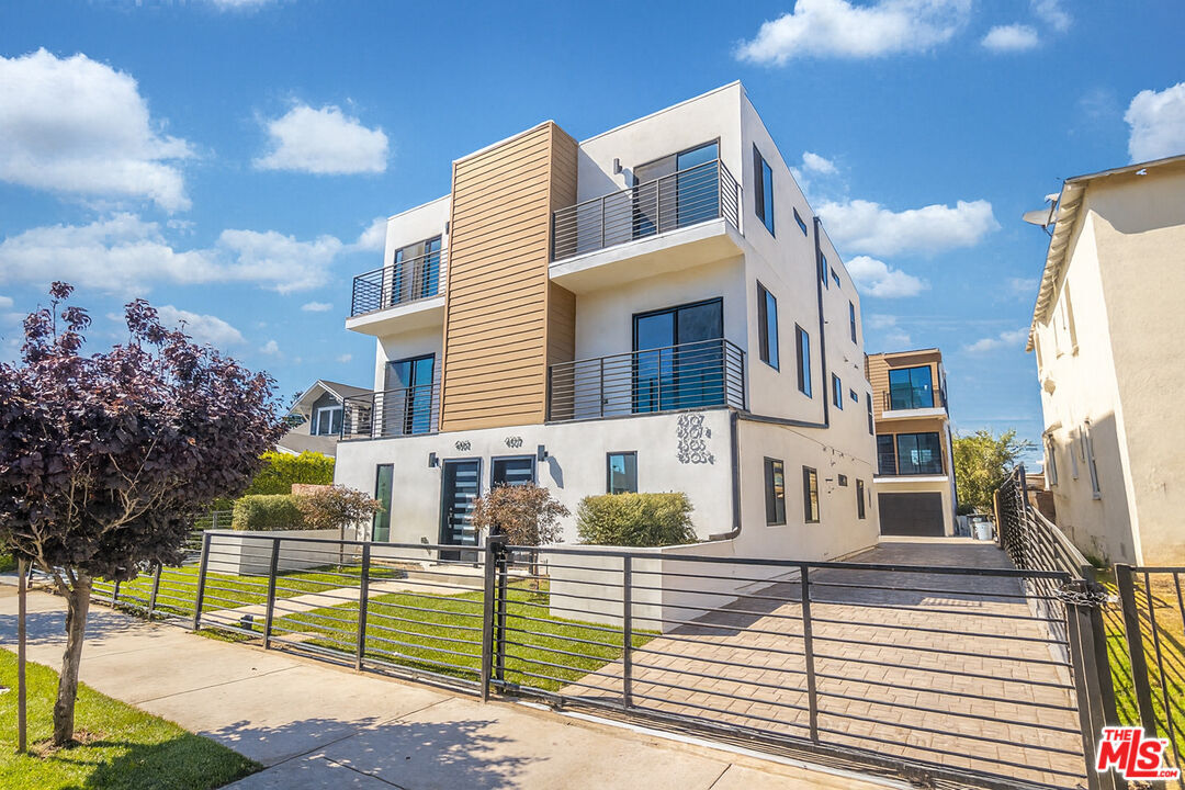 Foto principal - 4507 W 18th St