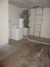 Building Photo - 6333 Northway Dr