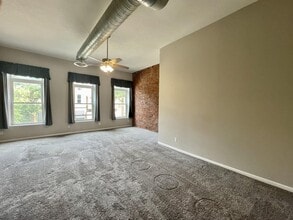 Building Photo - 1608 2nd Ave