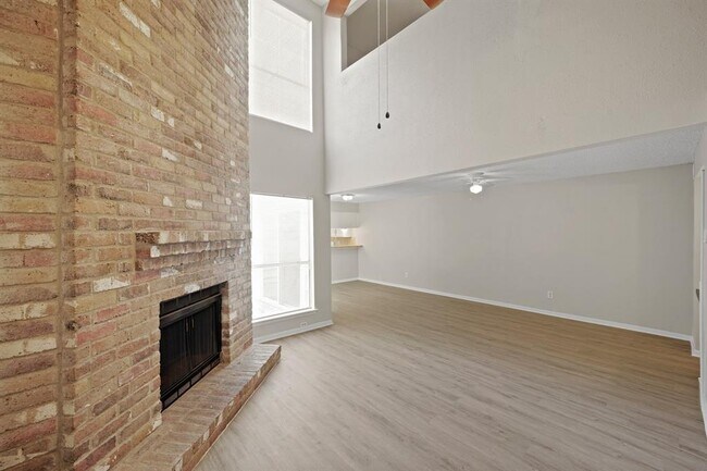 Foto del edificio - 12266 Wild Pine Dr