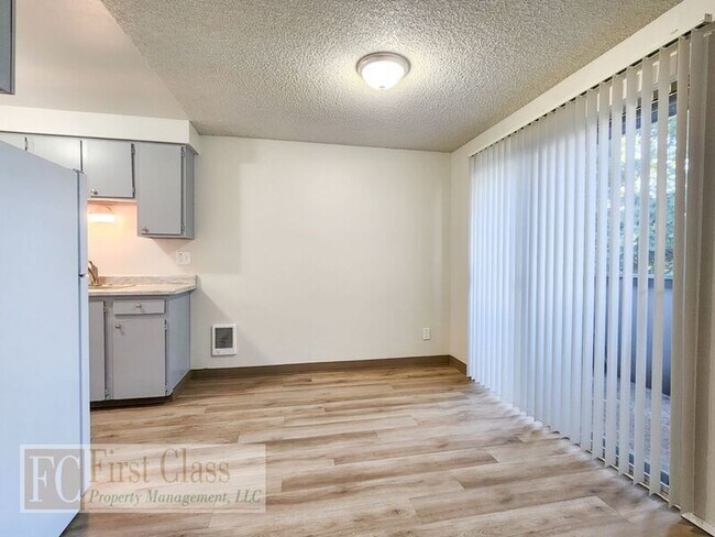 Foto del edificio - 1376 NE 186th Ave