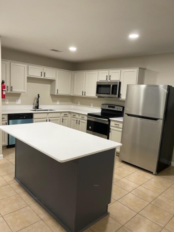 Foto principal - 23381 High Pt St