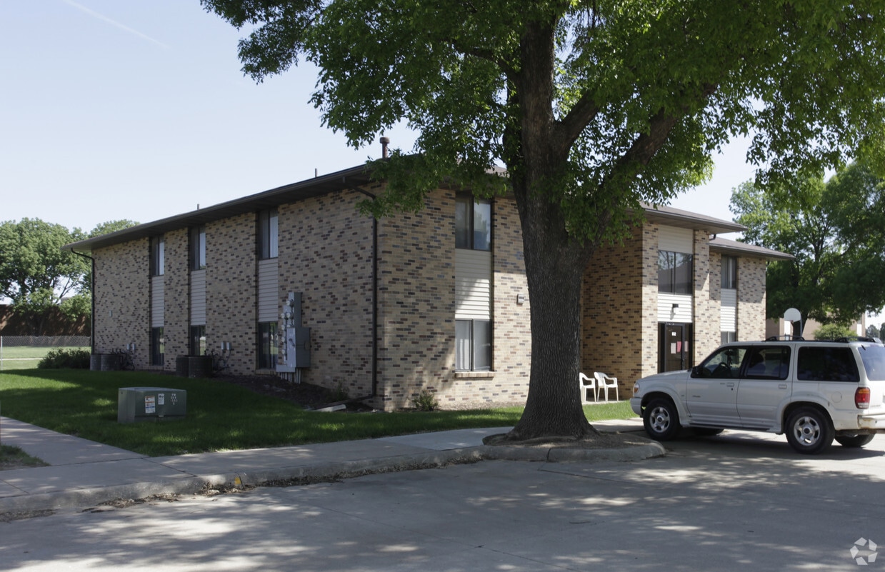 Building Photo - Fox Ridge Apartments