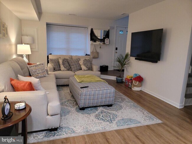 Foto del edificio - 5002 Shannon Ct