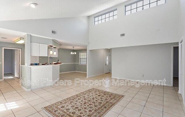 Building Photo - 3386 Chrysler Dr